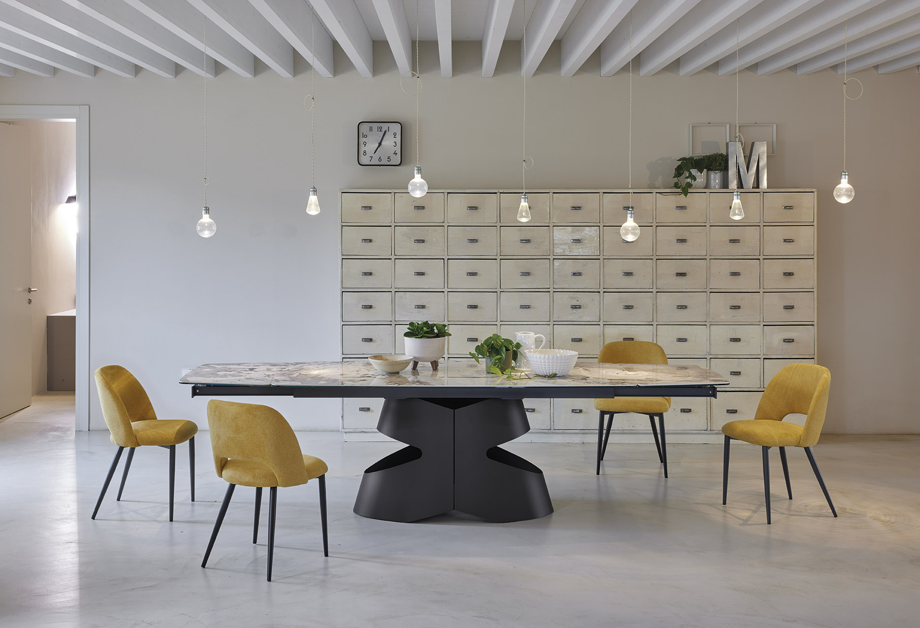 Trpezarijski sto Miro’ T57